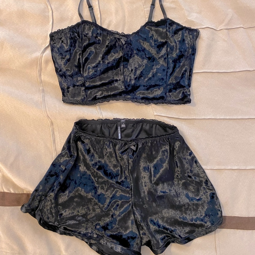 Fashion Nova Pajama set